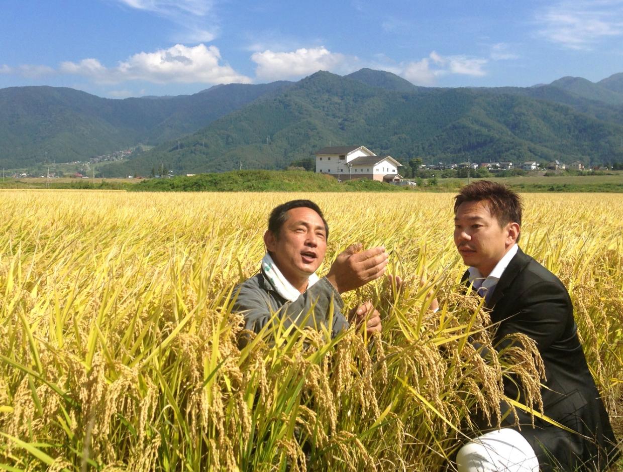 We collaborate closely with producers to improve rice quality, aiming for excellent taste.