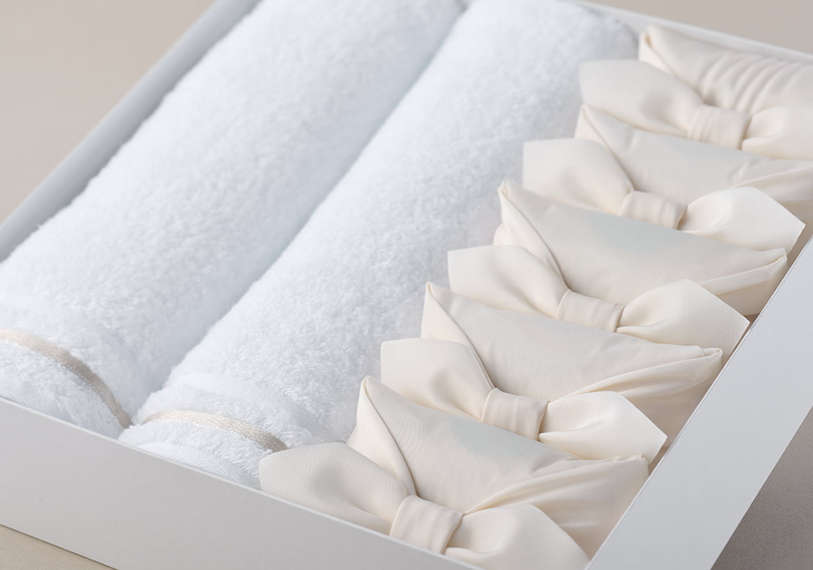 2019年 11月 「はじまりの白」シリーズをリリース